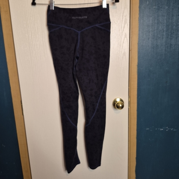 704 Alphalete Surface Power Crossover Waist Leggings Women Navy Pebble Blue - Picture 2 of 2